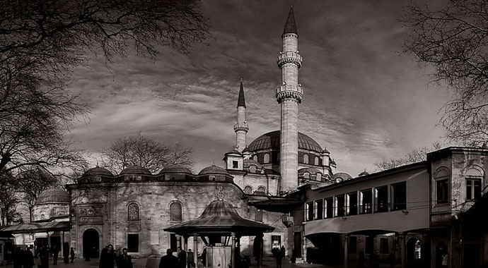  Eyüpsultan’da bir şair: Ziya Osman Saba